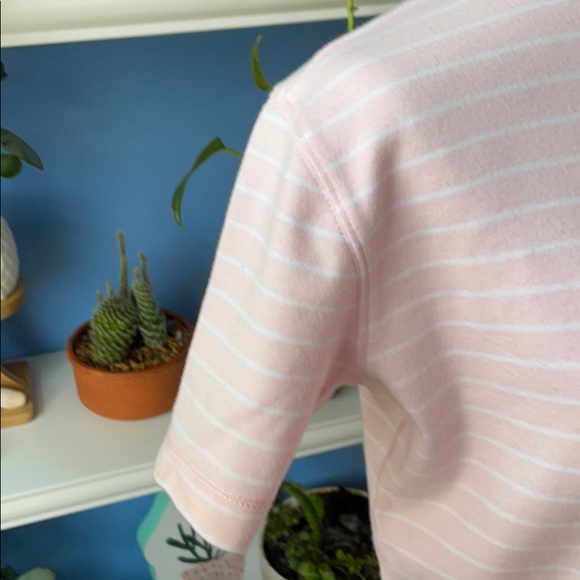 🌺Liz Claiborne short sleeve tee🌺 - Picture 4 of 6